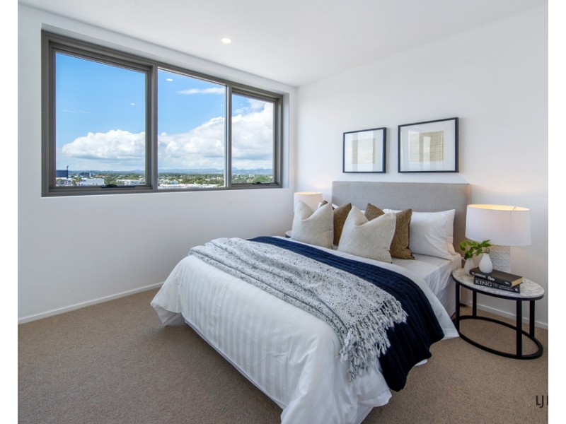704/51 Peerless Avenue, Mermaid Beach QLD 4218