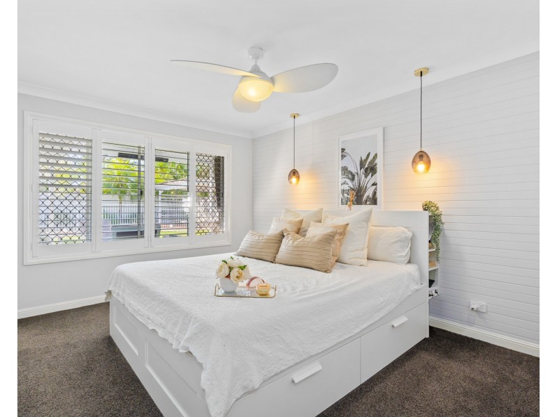 52 Bienvenue Drive, Currumbin Waters QLD 4223