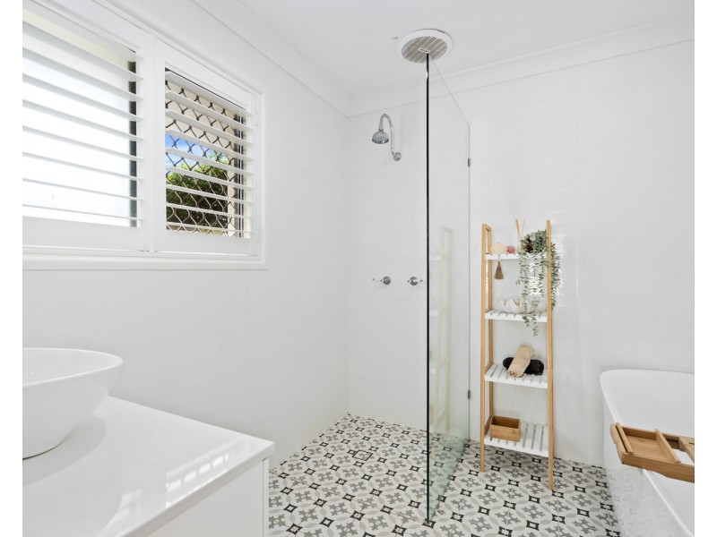52 Bienvenue Drive, Currumbin Waters QLD 4223