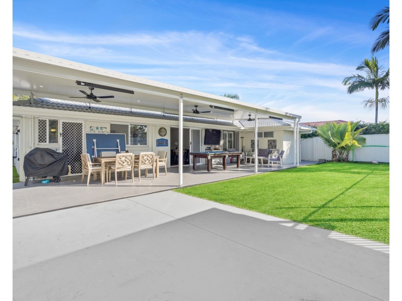 52 Bienvenue Drive, Currumbin Waters QLD 4223