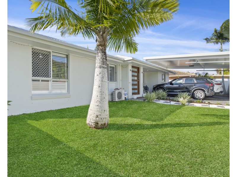 52 Bienvenue Drive, Currumbin Waters QLD 4223