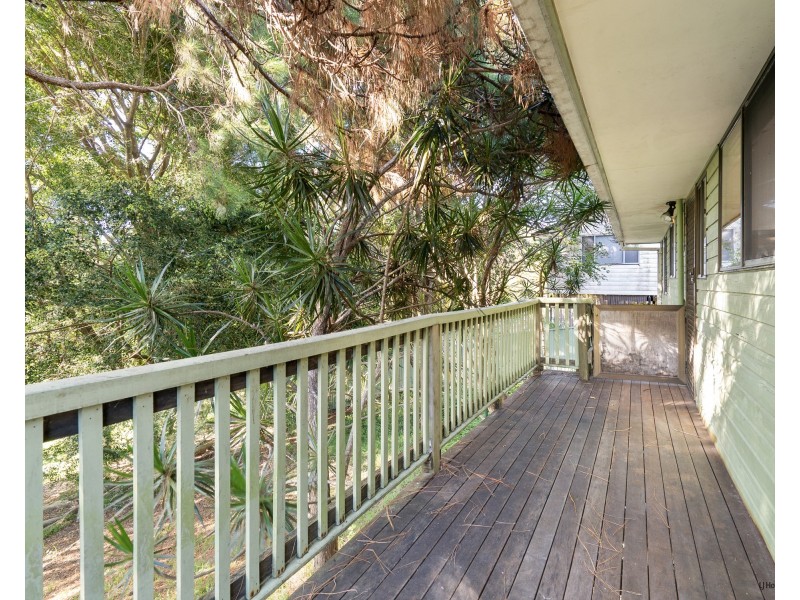 5 Taperell Drive, Tugun QLD 4224