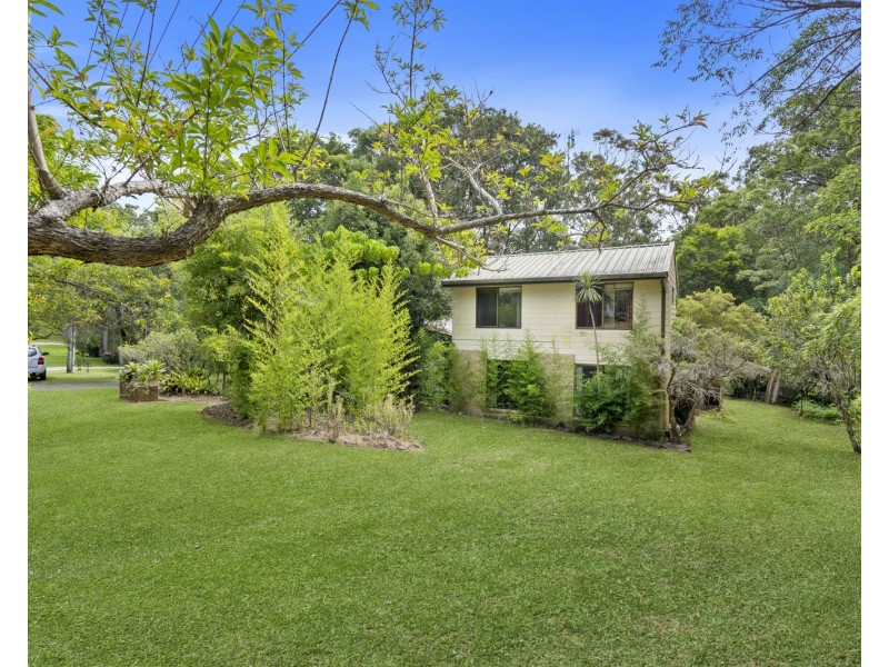 3 Evergreen Drive, Elanora QLD 4221