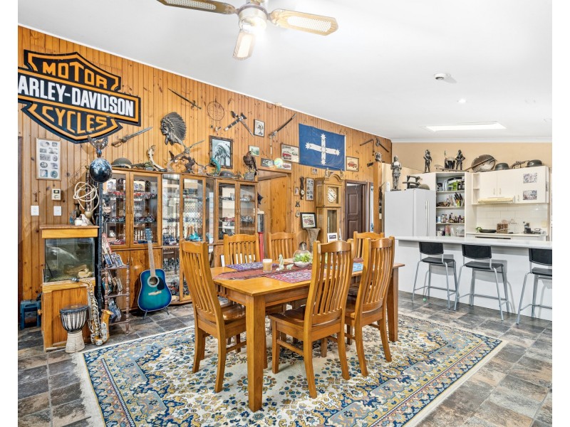 3 Evergreen Drive, Elanora QLD 4221