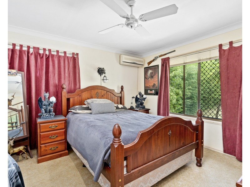 3 Evergreen Drive, Elanora QLD 4221