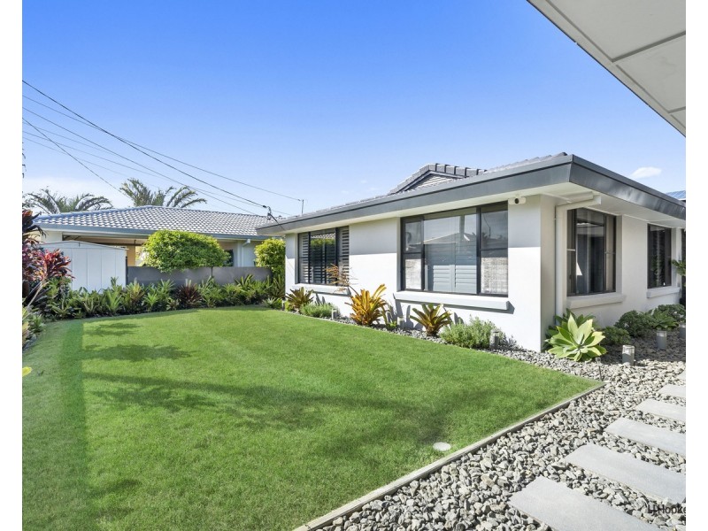 10 Swordfish Court, Palm Beach QLD 4221