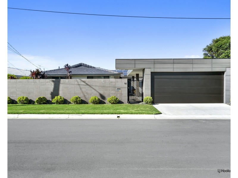 10 Swordfish Court, Palm Beach QLD 4221