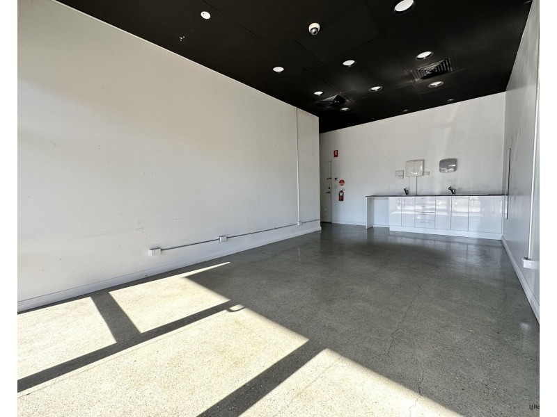 Shop 4/21-25 Palm Beach Avenue, Palm Beach QLD 4221