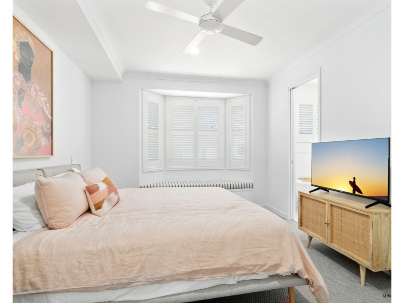 6/11 Appel Street, Coolangatta QLD 4225