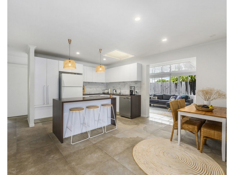 68 Twenty Fifth Avenue, Palm Beach QLD 4221
