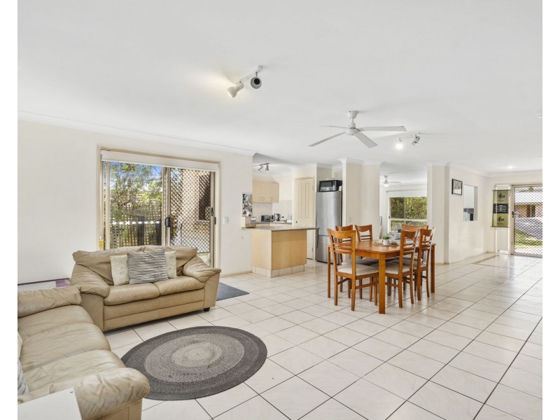 21 Laurina Court, Elanora QLD 4221