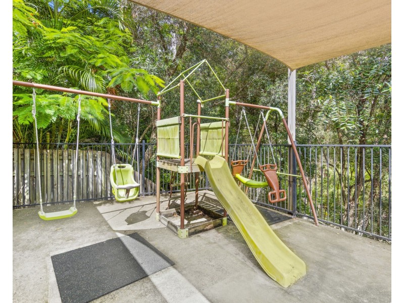 21 Laurina Court, Elanora QLD 4221