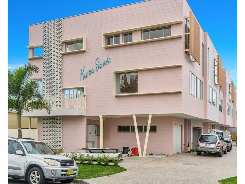 2/10 Simpson Street, Coolangatta QLD 4225