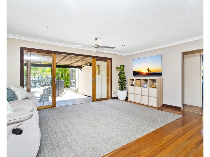 17 Binya Avenue, Coolangatta QLD 4225