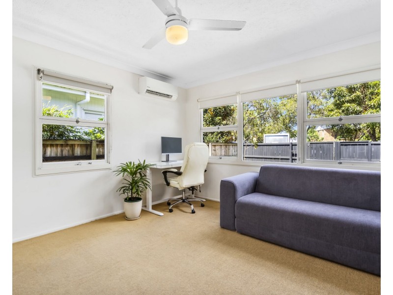 17 Binya Avenue, Coolangatta QLD 4225