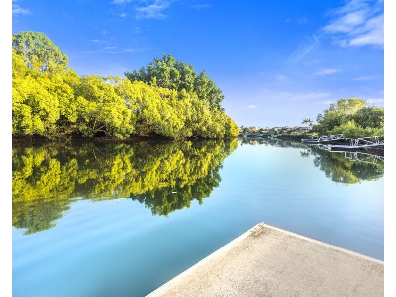 266 Nineteenth Avenue, Elanora QLD 4221