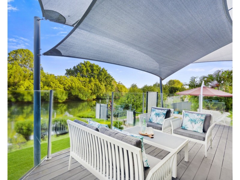 266 Nineteenth Avenue, Elanora QLD 4221