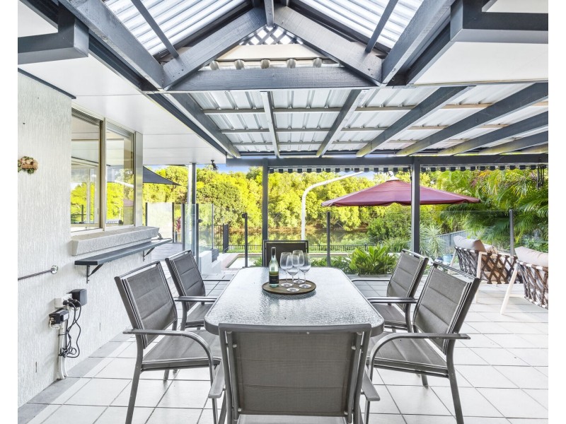 266 Nineteenth Avenue, Elanora QLD 4221