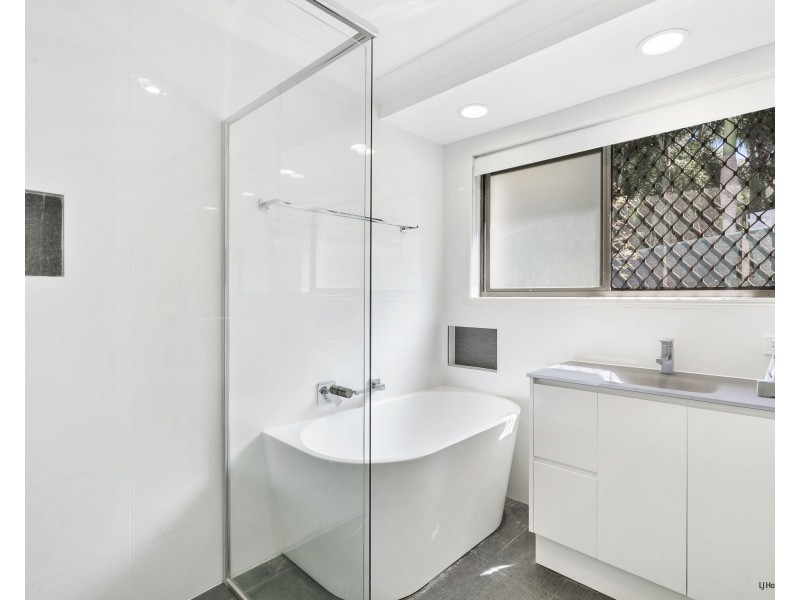 12 Constellation Crescent, Mudgeeraba QLD 4213