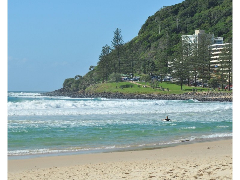 2/7 Peacock Place, Burleigh Waters QLD 4220