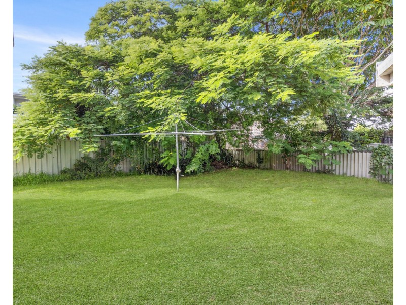 2/74 Tallebudgera Drive, Palm Beach QLD 4221