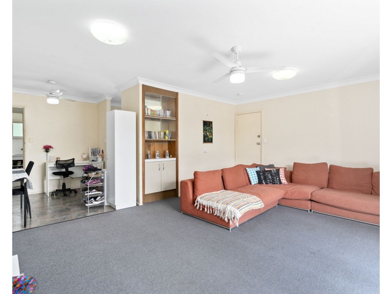 2/74 Tallebudgera Drive, Palm Beach QLD 4221