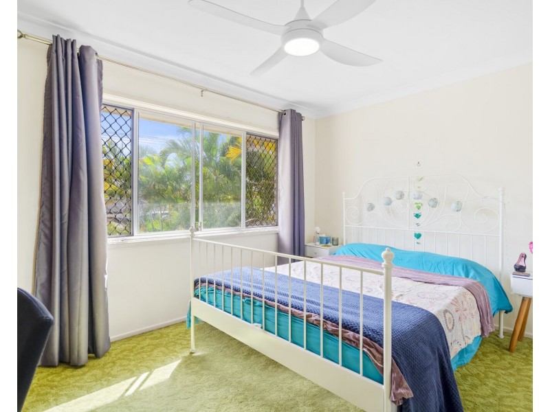2/74 Tallebudgera Drive, Palm Beach QLD 4221