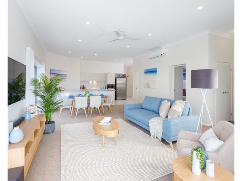 2/1449 Gold Coast Highway, Palm Beach QLD 4221