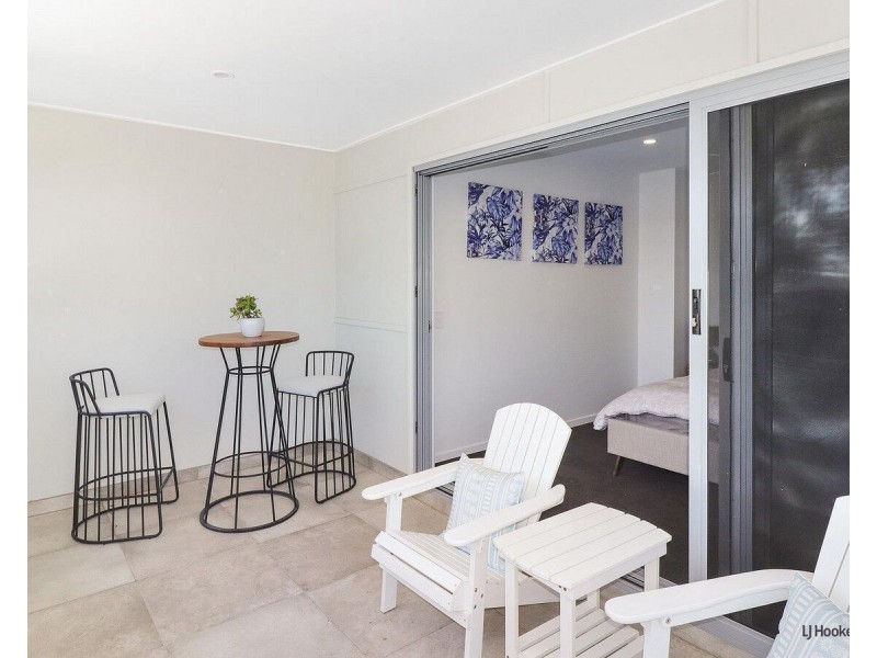2/50 Third Avenue, Palm Beach QLD 4221