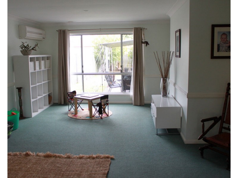 63 Casuarina Drive, Elanora QLD 4221