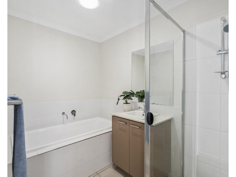 1/5 Border Drive North, Currumbin Waters QLD 4223