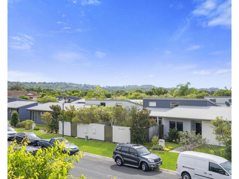 1/5 Border Drive North, Currumbin Waters QLD 4223