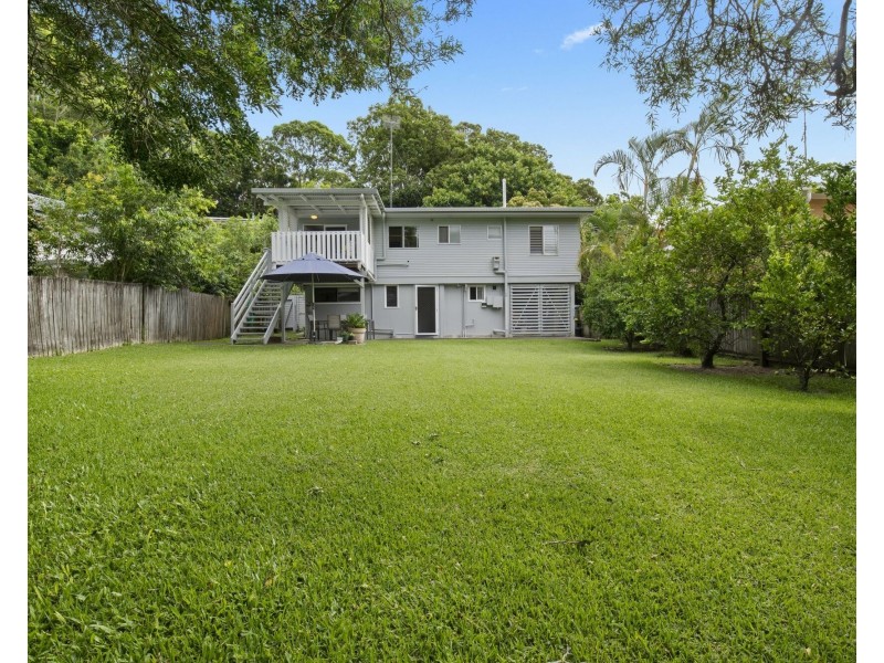 8 Walsh Street, Currumbin QLD 4223