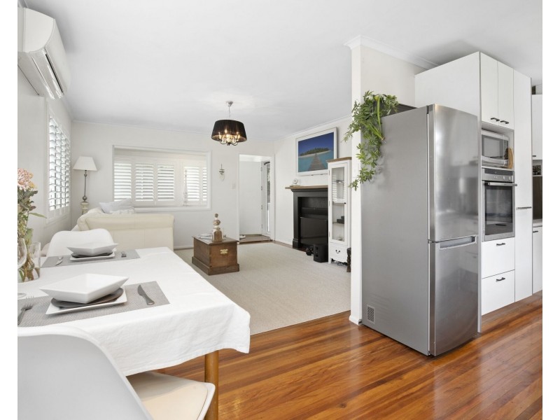 8 Walsh Street, Currumbin QLD 4223
