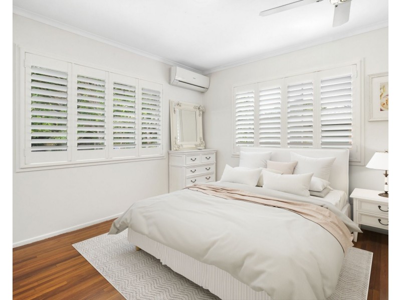 8 Walsh Street, Currumbin QLD 4223