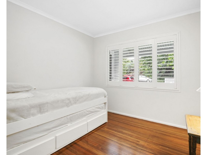 8 Walsh Street, Currumbin QLD 4223