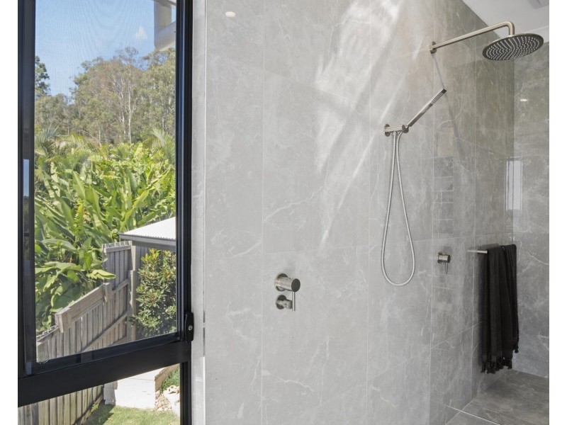 17 Barlee Court, Elanora QLD 4221