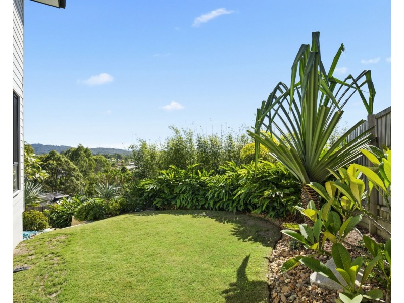 17 Barlee Court, Elanora QLD 4221
