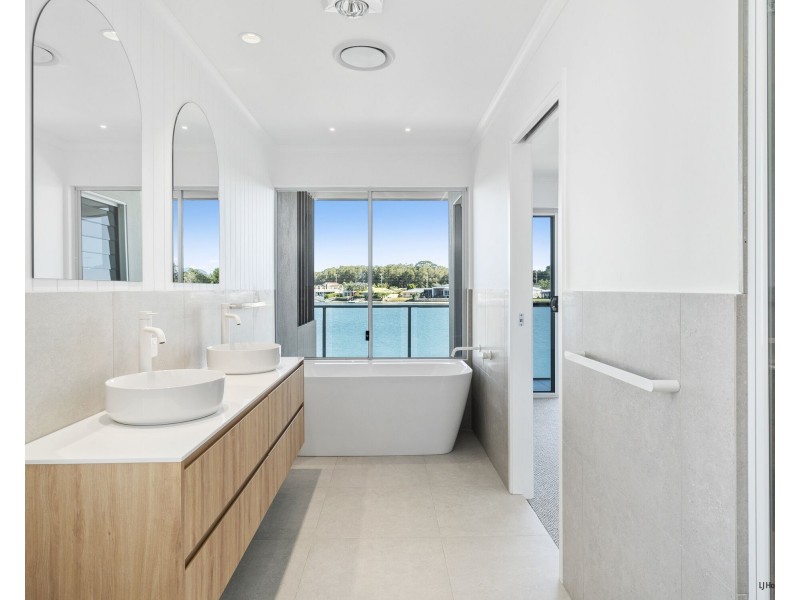 1/86 Parnki Parade, Palm Beach QLD 4221