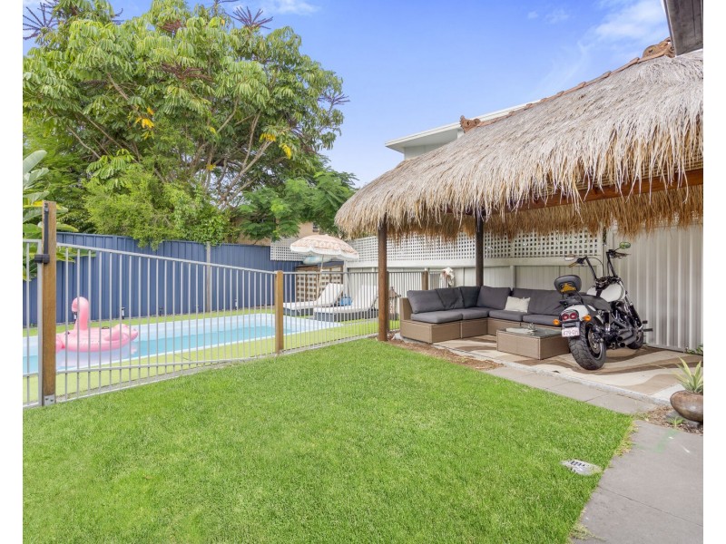 1/5 Parnki Parade, Palm Beach QLD 4221