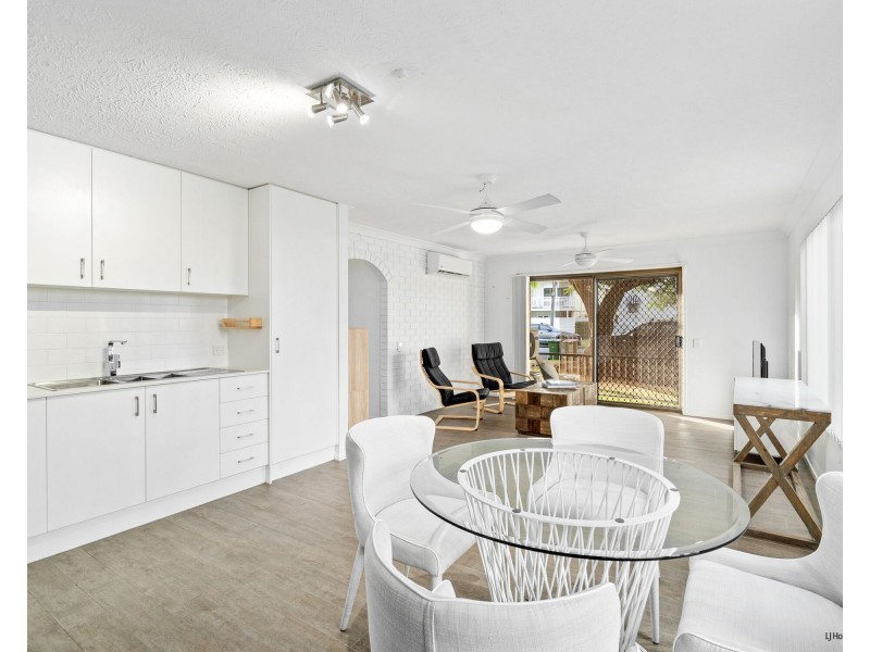 1/38 Ocean Street, Mermaid Beach QLD 4218
