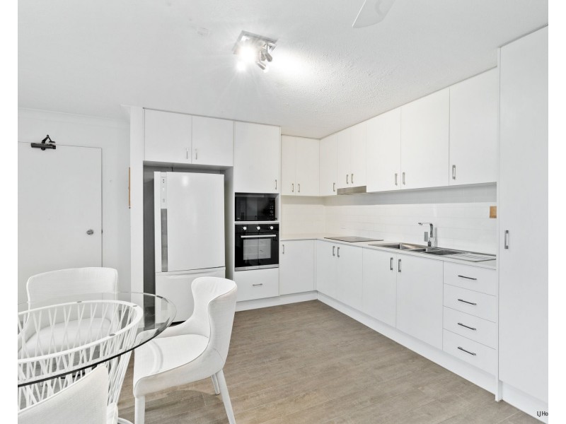 1/38 Ocean Street, Mermaid Beach QLD 4218