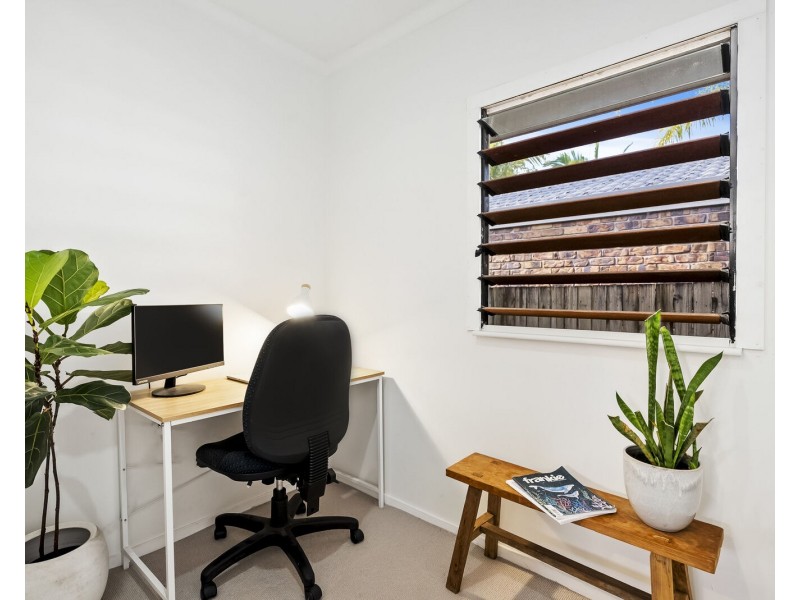 30 First Avenue, Palm Beach QLD 4221