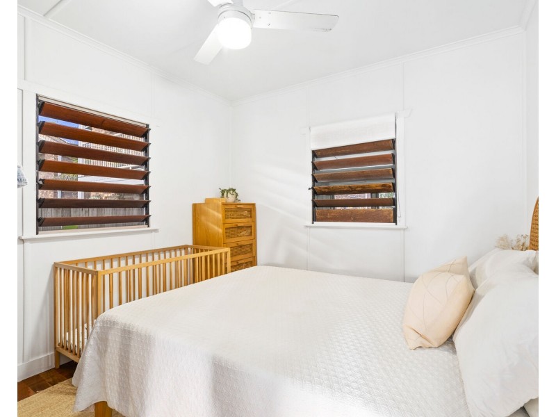 30 First Avenue, Palm Beach QLD 4221