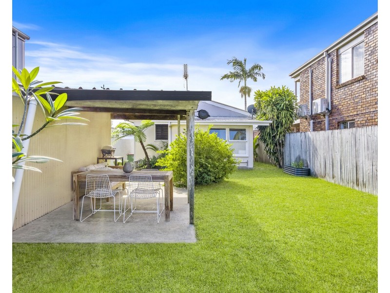 30 First Avenue, Palm Beach QLD 4221