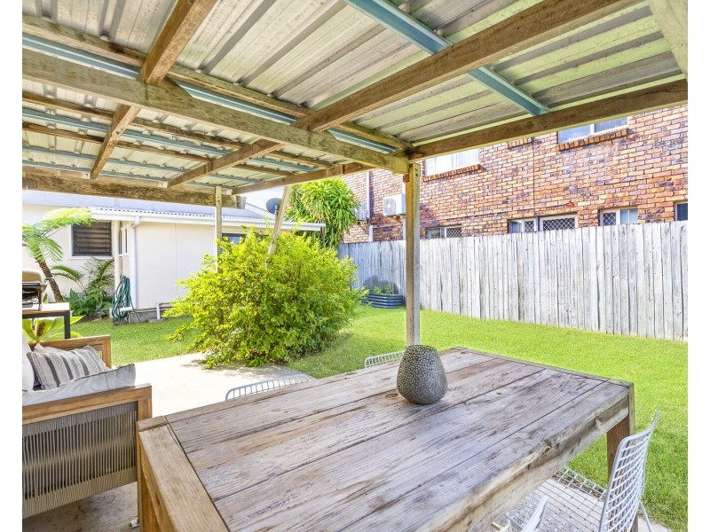 30 First Avenue, Palm Beach QLD 4221