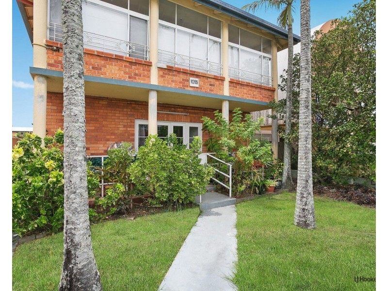 2/1055 Gold Coast Highway, Palm Beach QLD 4221