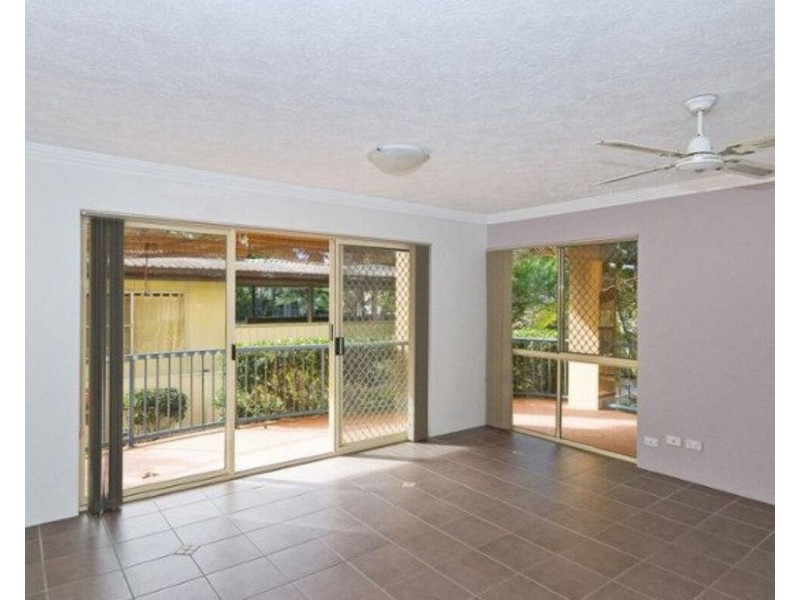 1/19 Twenty Fourth Avenue, Palm Beach QLD 4221