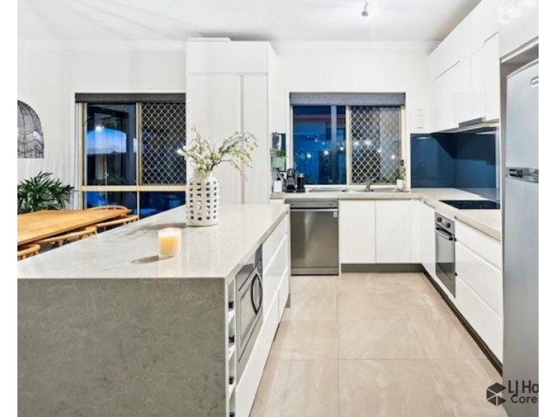 53 Tussock Crescent, Elanora QLD 4221