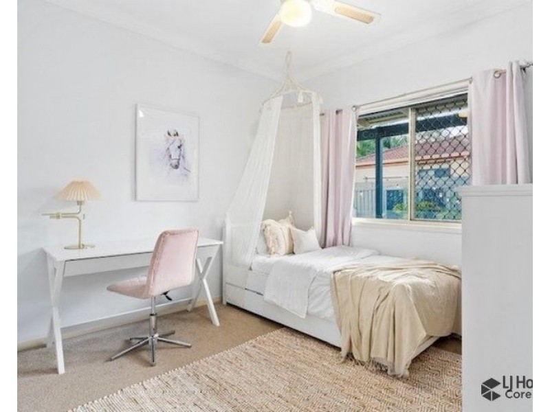 53 Tussock Crescent, Elanora QLD 4221